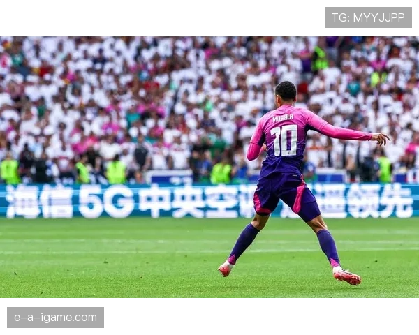 穆西亚拉切尔西青训铺路崛起，闪耀德国新星舞台