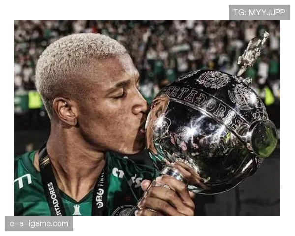 达尼洛：巴西老将传承与新生代碰撞，赛场表现引关注