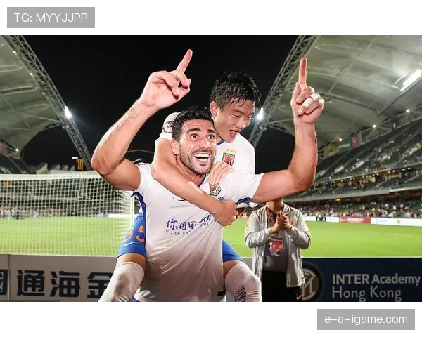 瓦伦西亚中路渗透建功，助球队斩获关键胜利